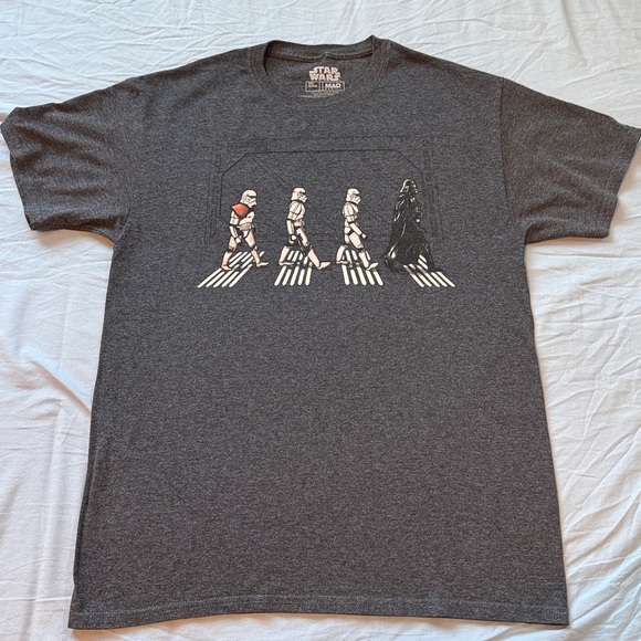 3 Shirt Bundle (Uniqlo, Mad Engine, Goodfellow & Co) - Picture 3 of 13